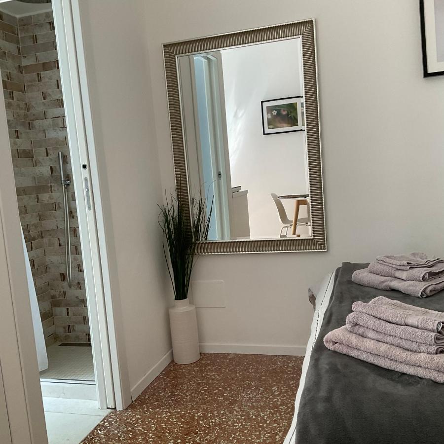 Studio 25 Apartment - Near Metro M3 Milano Exteriör bild